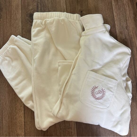 PINK Victoria's Secret Other - Victoria’s Secret PINK Cream Fleece 2pc. Pajama Set‎ with Embroidered Pocket, XL